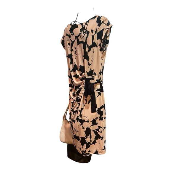 Taylor Maternity Pea in the Pod Dress Size Small Tan and Black Cap Sleeves - Picture 2 of 10